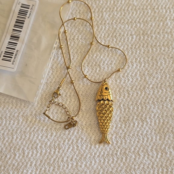 Gold Fish Pendant Necklace - Picture 4 of 5